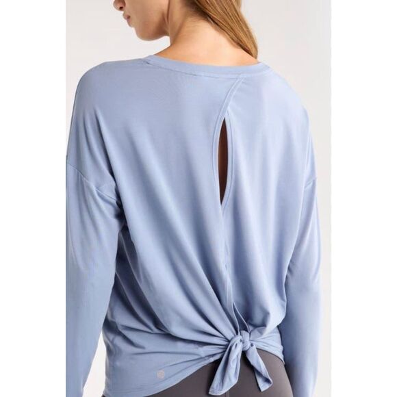 Zella Breathe Long Sleeve Crewneck Split Size Small Athletic T-shirt NEW - Picture 1 of 8